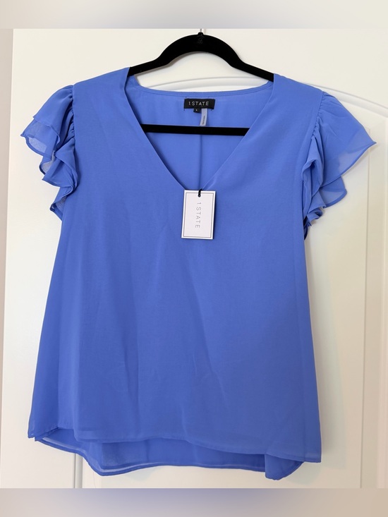 1. State Tops - 1. State (Nordstrom) Periwinkle V-Neck Flutter Sleeve Blouse - size large